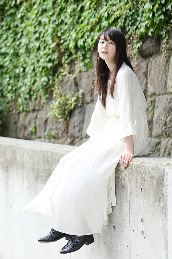 擦皮鞋吗5块钱一双