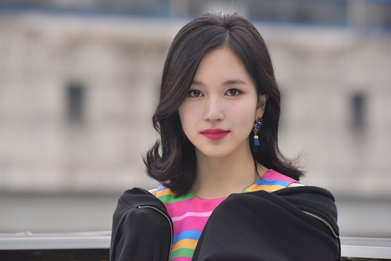 端午节来帮我们加油赛龙舟啊