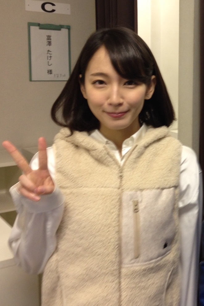 还是岛上的妹子符合中国人的口味