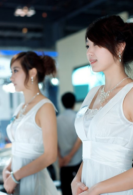 先生要不要试车