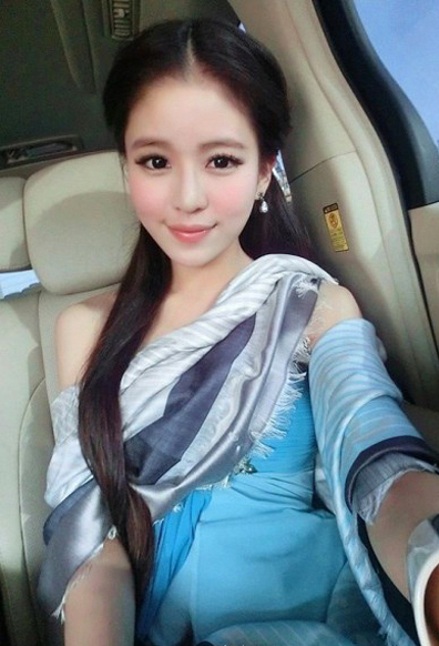 温心-深圳大学师范学院表演系-网上爆红90后最甜美校花