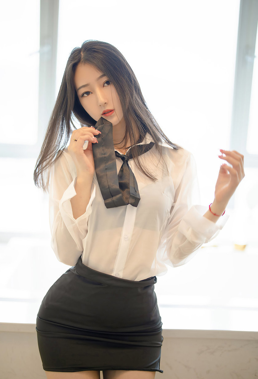 高清制服美女熊小诺mm131美女图片