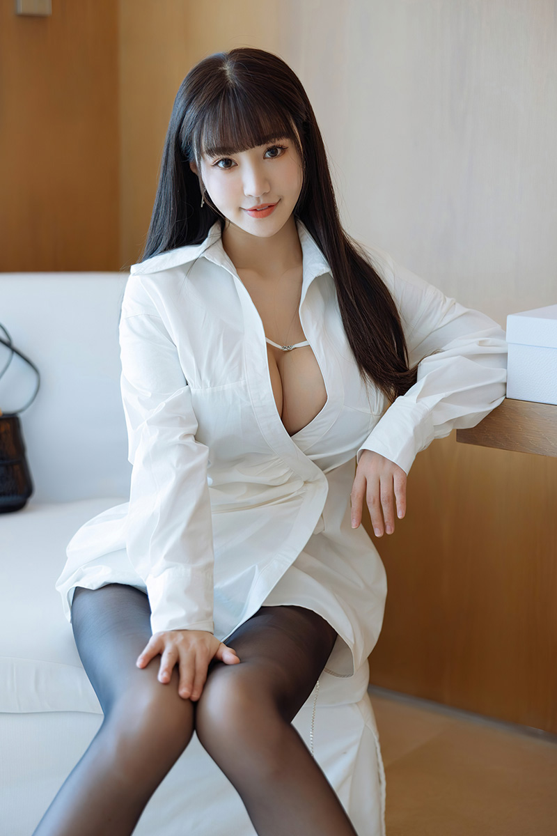 长腿美女朱可儿