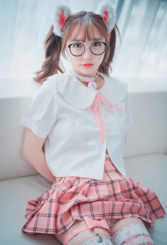 孙乐乐个人写真,孙乐乐高清图片,韩国网红孙乐乐照片 - 图自由